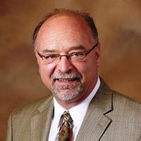 Domenico S Ausiello, MD