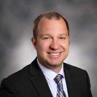 Luke T VandeZande, MD