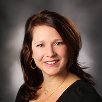 Tenille L Schlachter